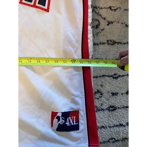 Allen Iverson Majestic White PHILA Jersey 76ers 4XL #3 - Picture 7 of 8